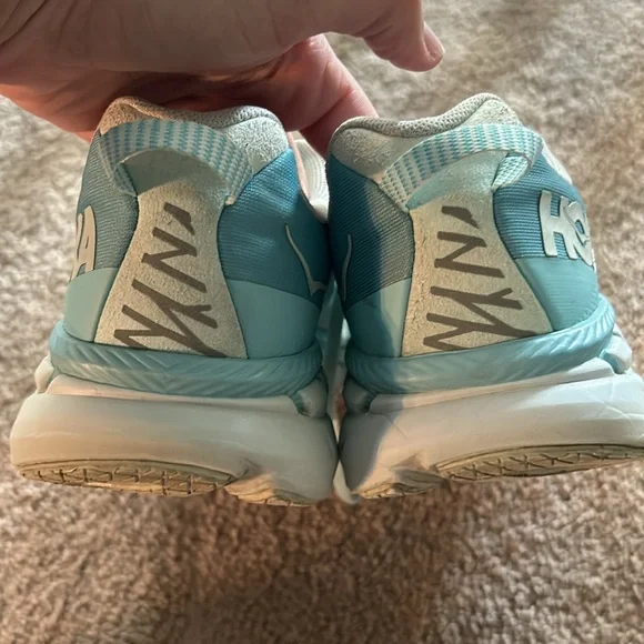 Hoka Clifton 6 Athletic Shoes - Picture 4 of 10